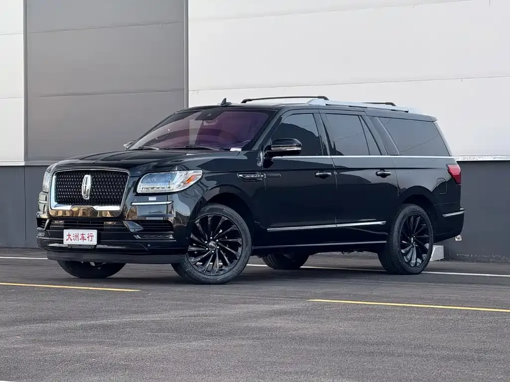 Lincoln Navigator — фото 1
