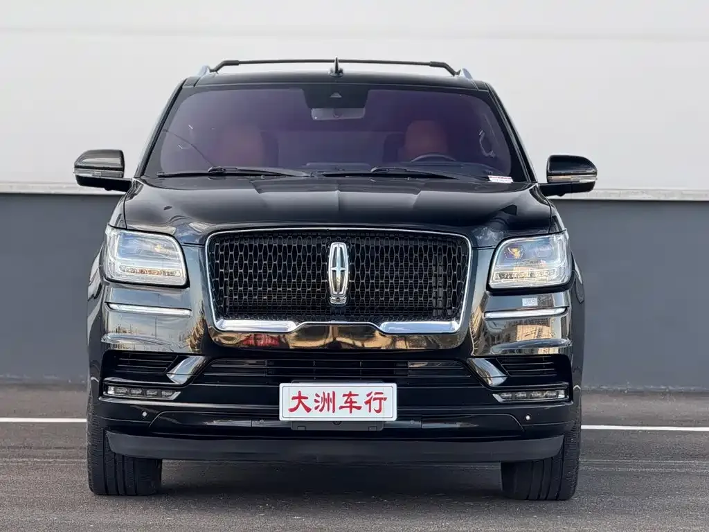 Lincoln Navigator — фото 2