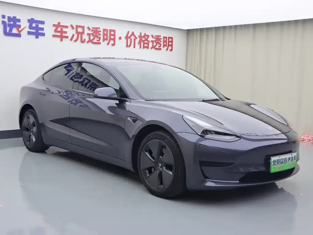 Tesla Model 3 — фото 3