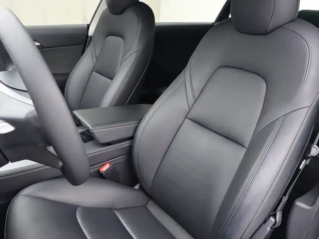 Tesla Model 3 — фото 10