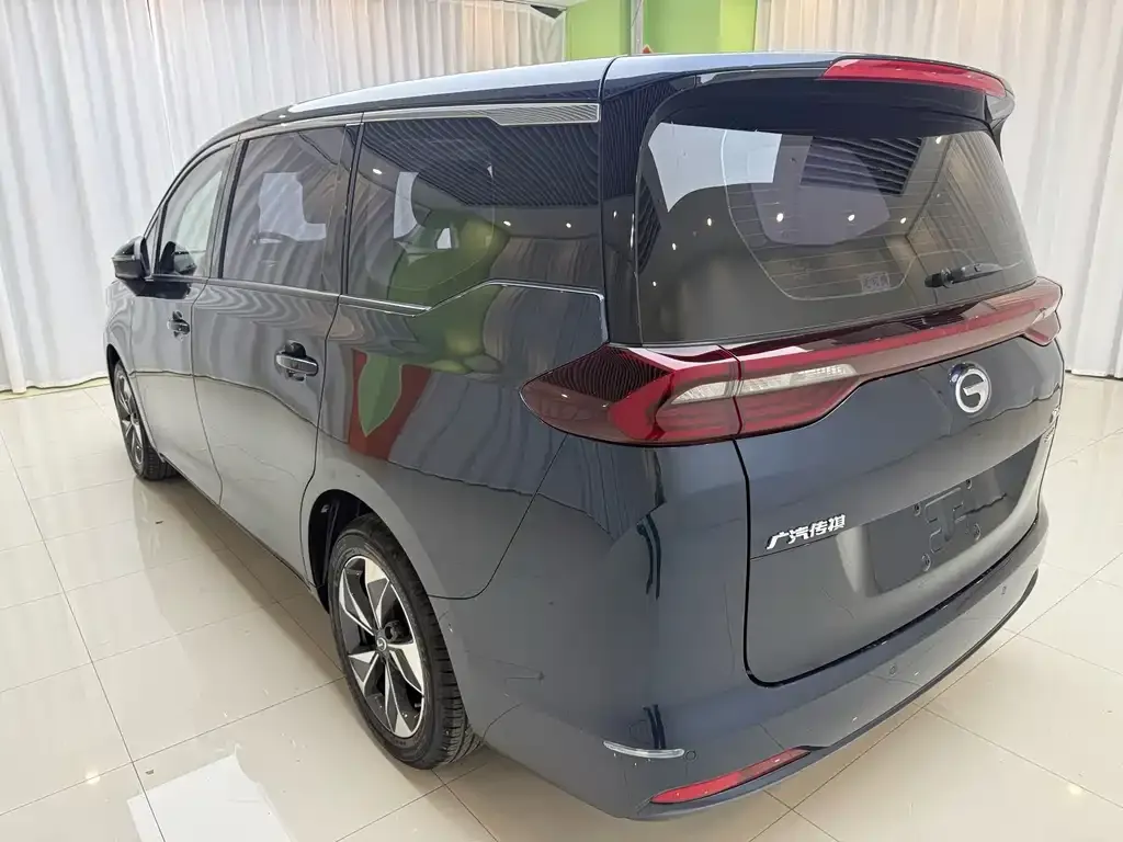 GAC Motor Trumpchi M6 — фото 2