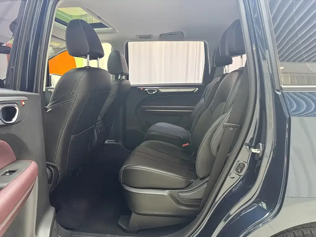 GAC Motor Trumpchi M6 — фото 10