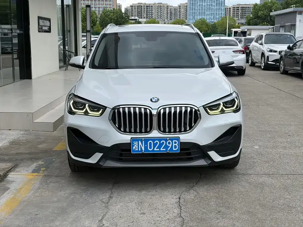 BMW X1 — фото 3