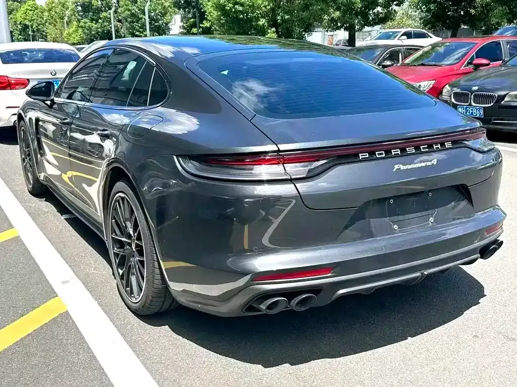 Porsche Panamera Hybrid — фото 9