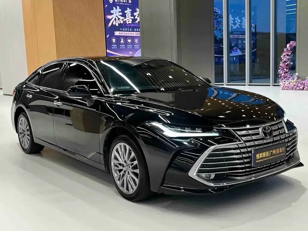 Toyota Avalon — фото 4