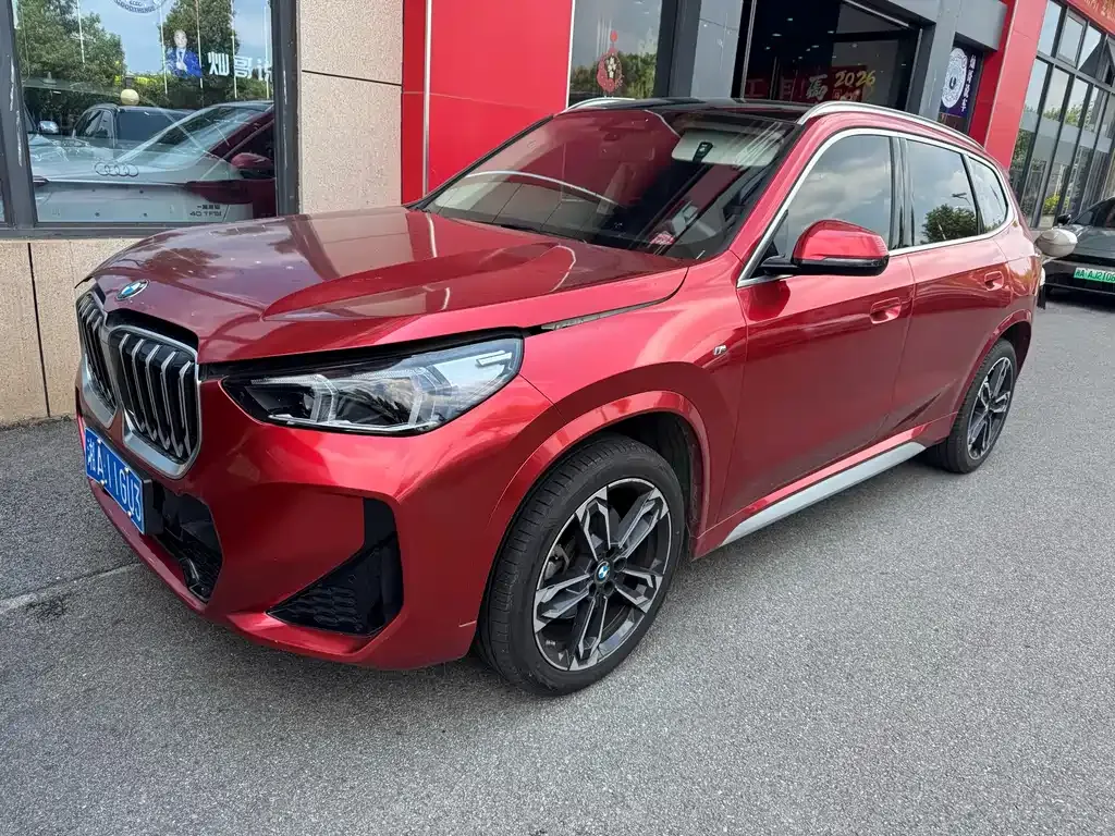 BMW X1 — фото 1