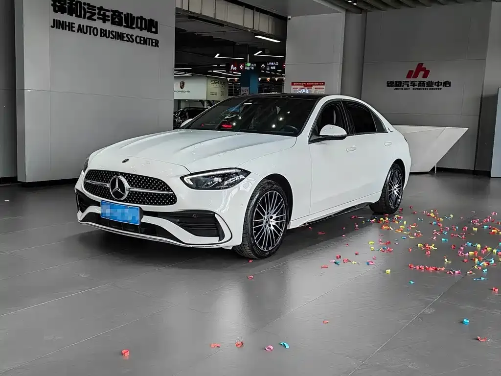 Mercedes-Benz C-Class — фото 1