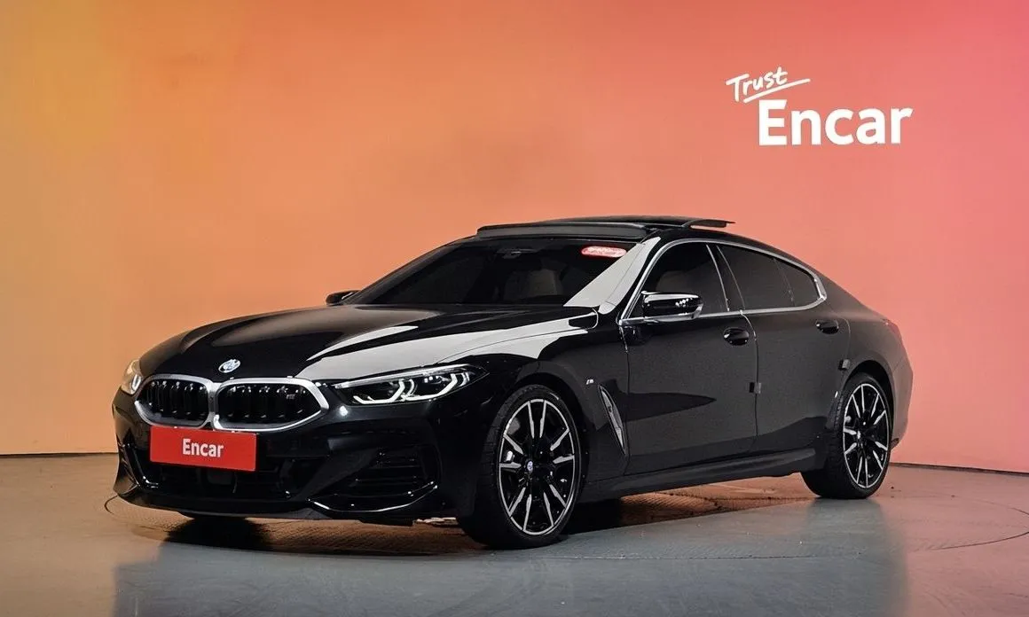 BMW 8-Series — фото 1