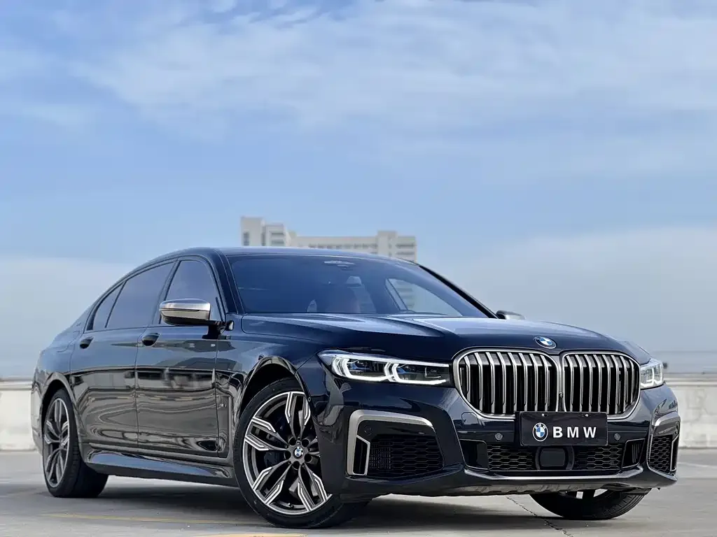 BMW 7 Series — фото 3