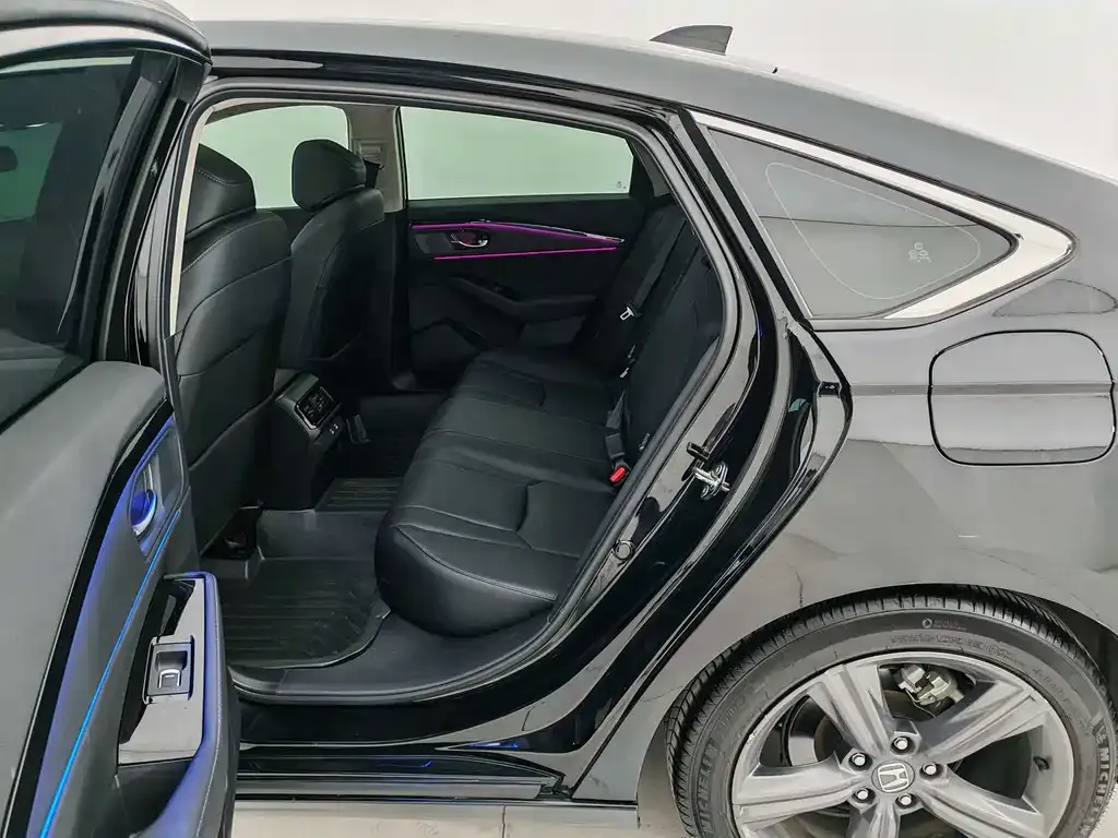 Honda Inspire — фото 10