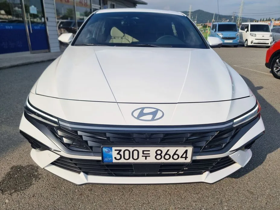 Hyundai AVANTE — фото 8