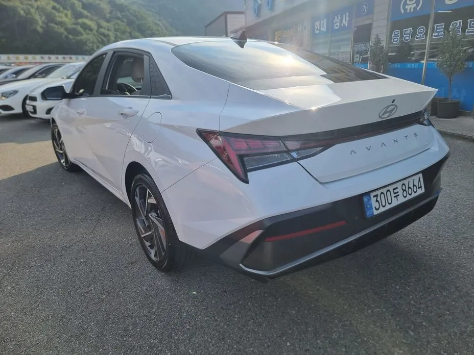 Hyundai AVANTE — фото 7