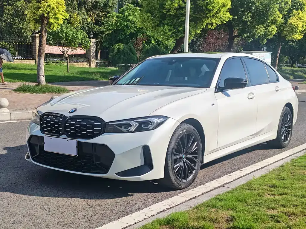 BMW 3 Series — фото 1
