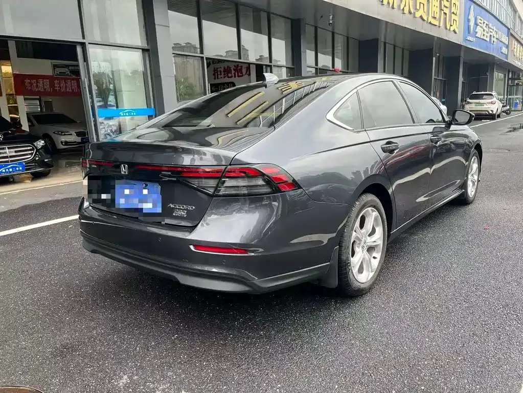Honda Accord — фото 5