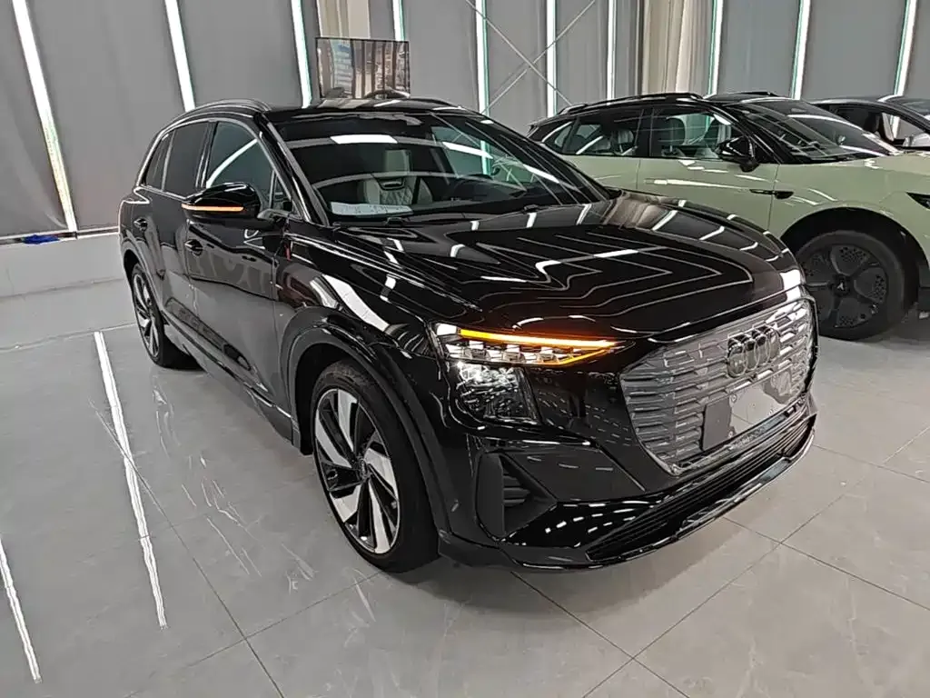 Audi Q5 e-tron — фото 10