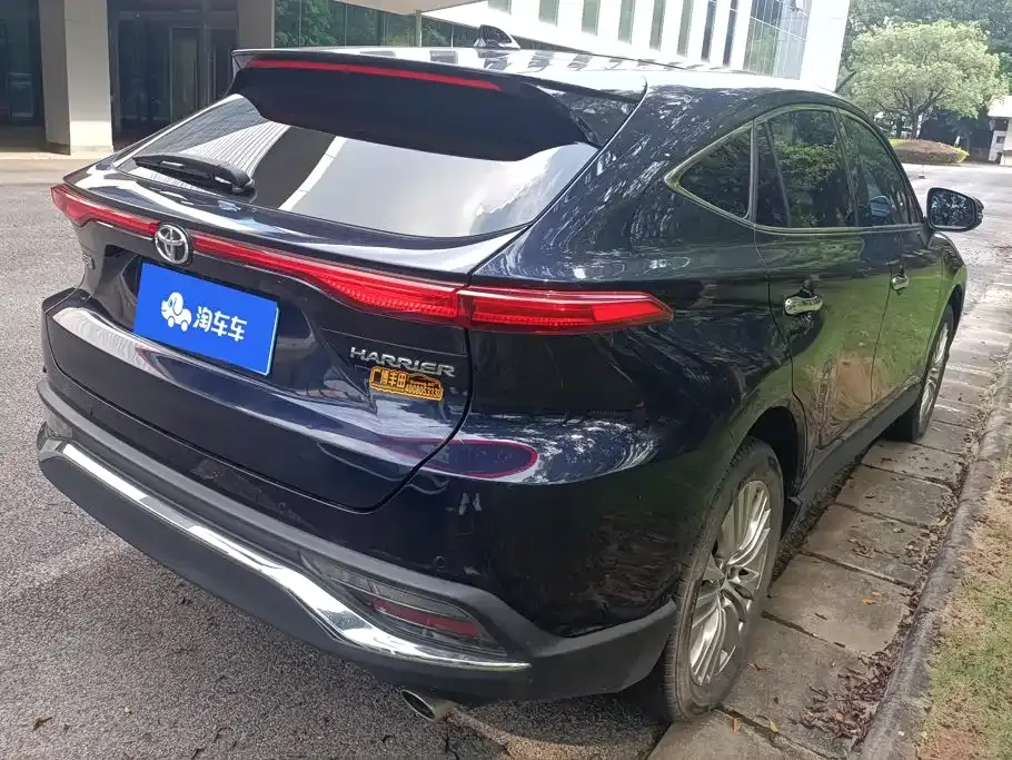 Toyota Harrier — фото 3
