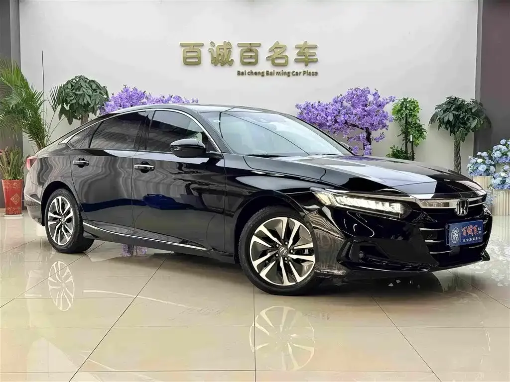 Honda Accord — фото 10