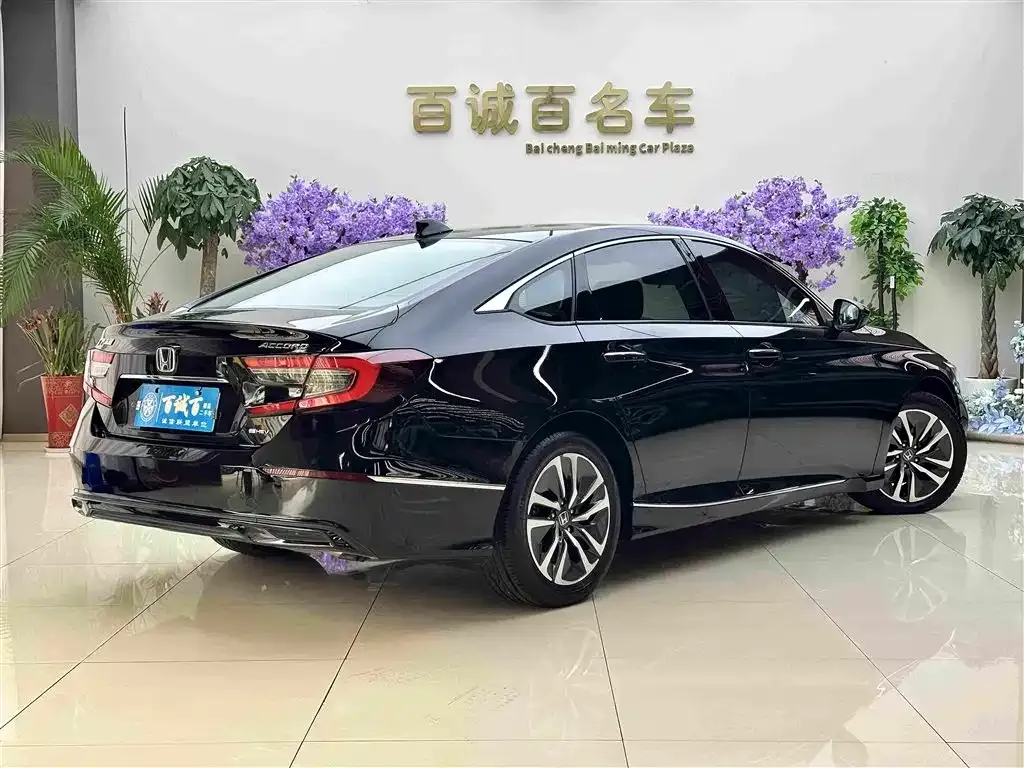 Honda Accord — фото 4