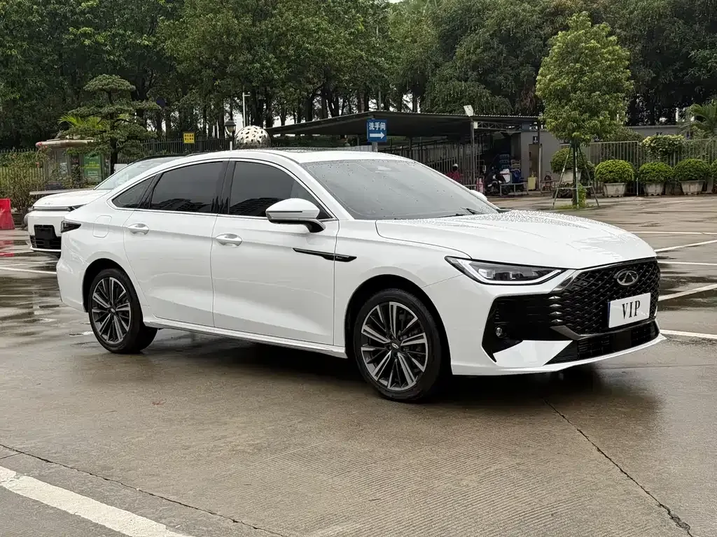 Chery Arrizo 8 PRO — фото 8
