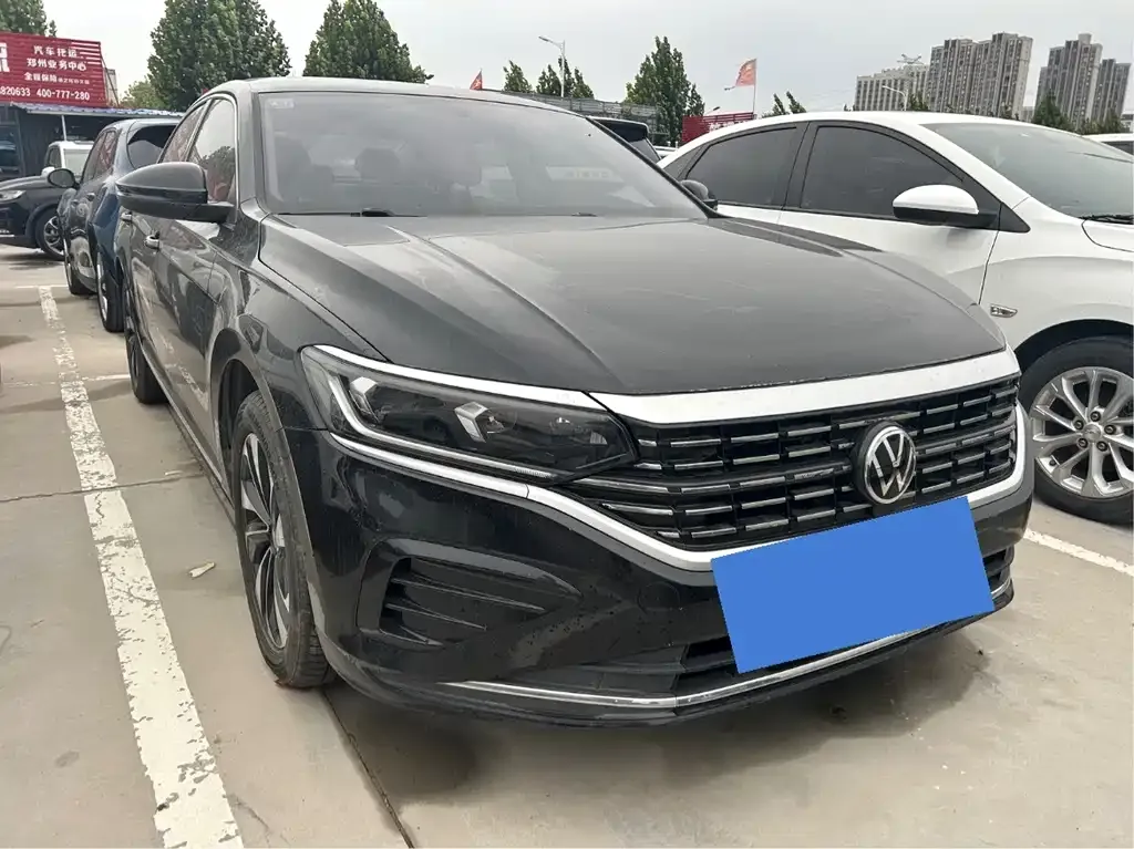 Volkswagen Passat — фото 1