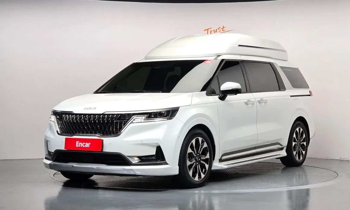 Kia Carnival — фото 1
