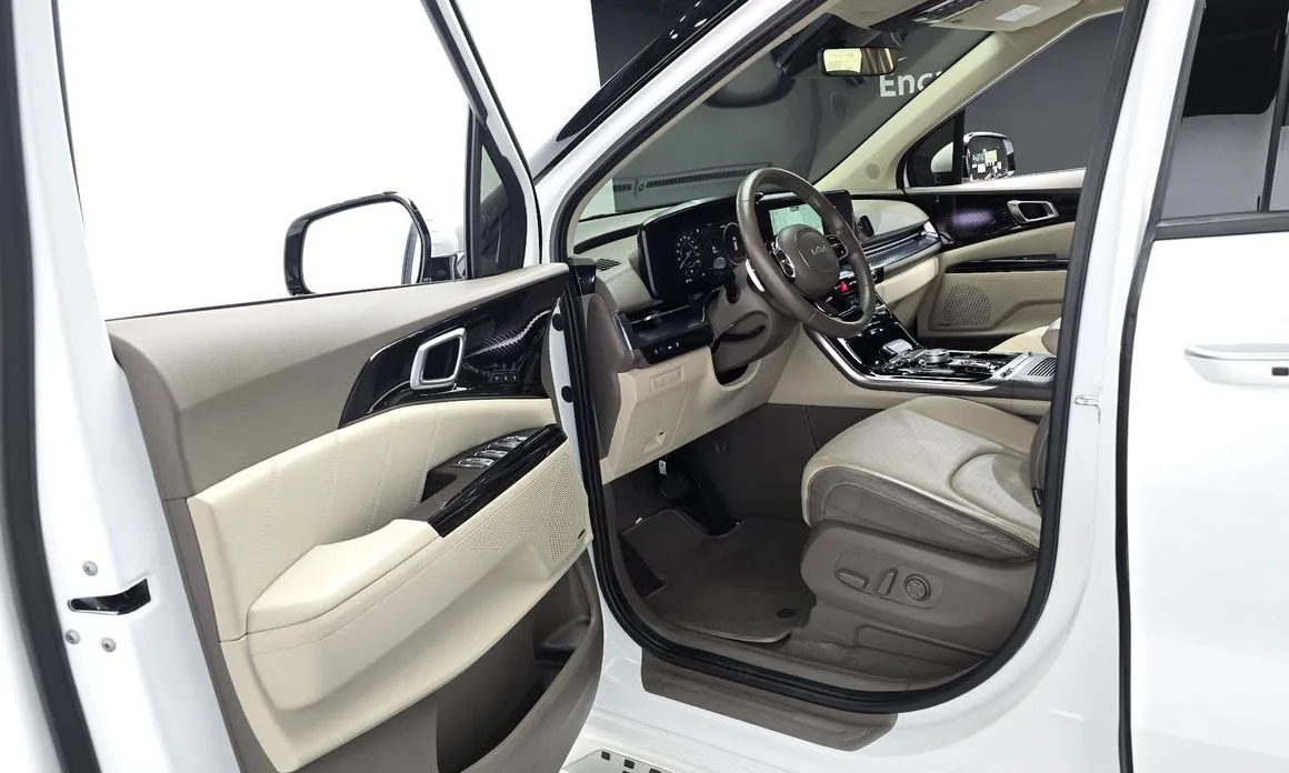 Kia Carnival — фото 10