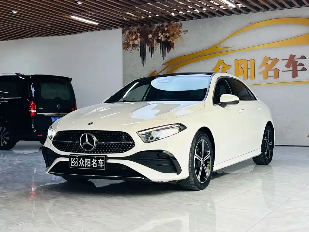 Mercedes-Benz A-Class — фото 1