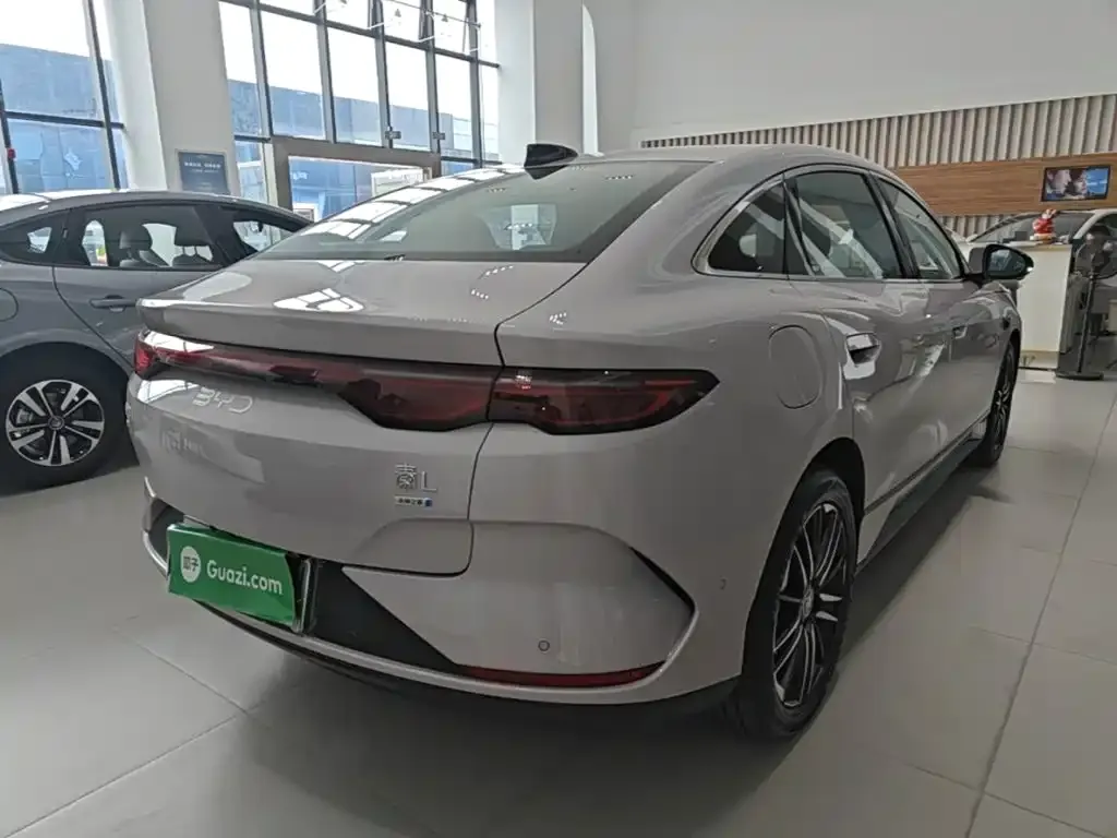 BYD Qin L — фото 2