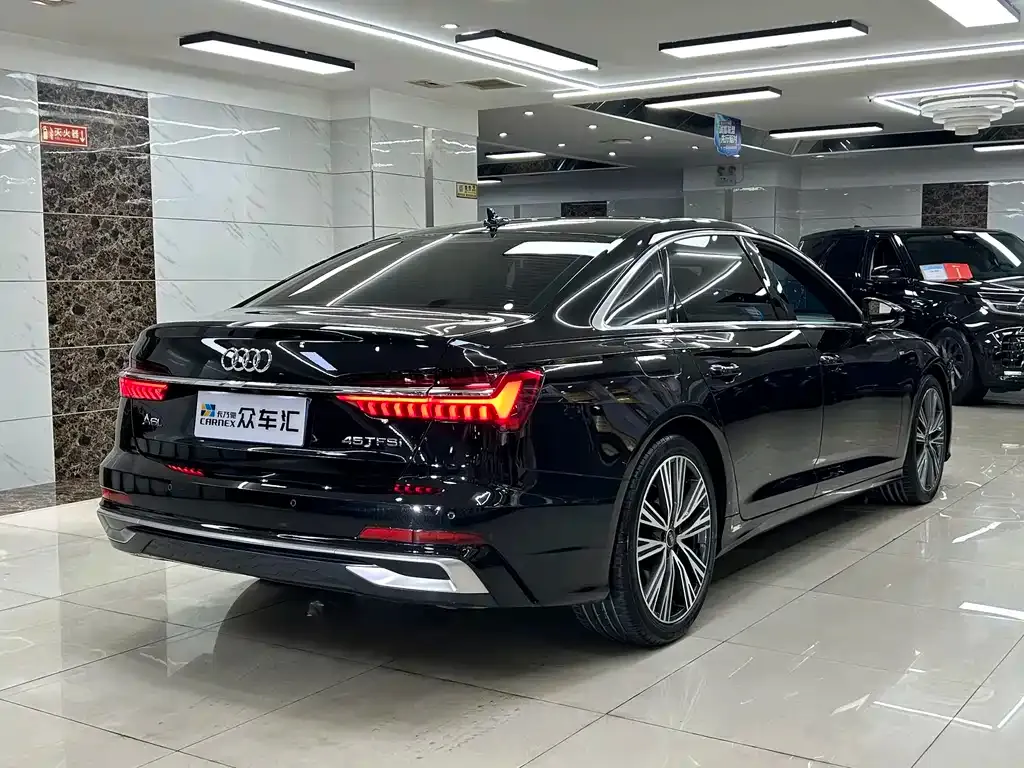 Audi A6L — фото 2