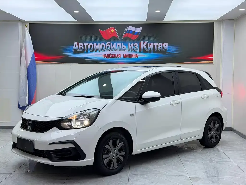 Honda Fit — фото 1