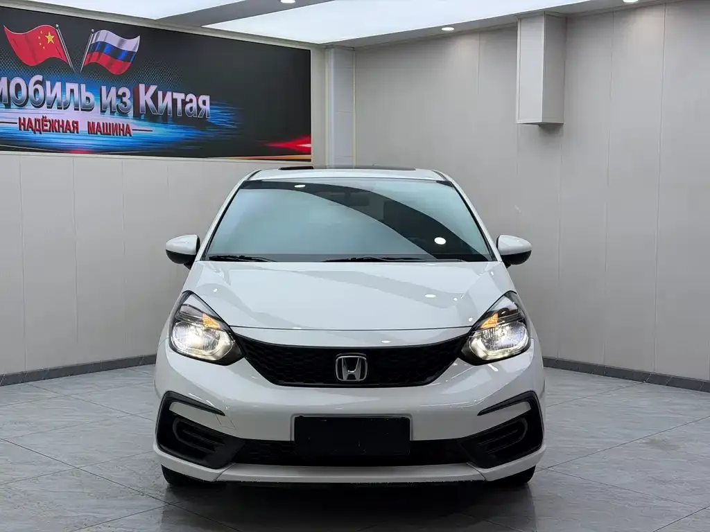 Honda Fit — фото 6