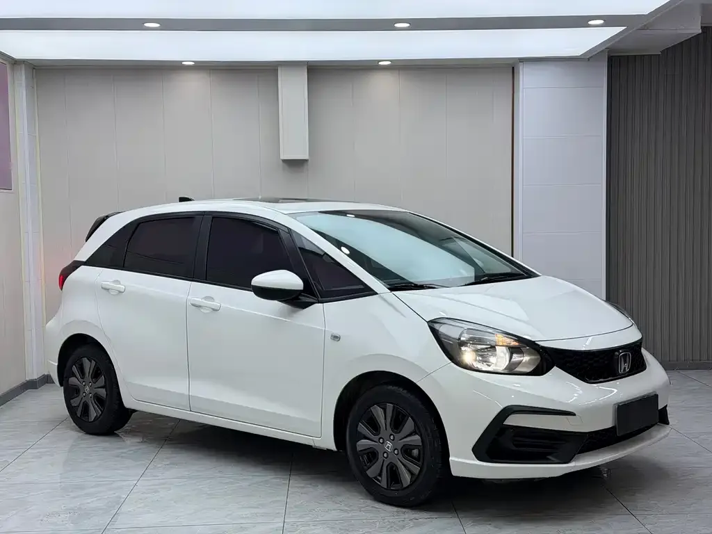 Honda Fit — фото 5