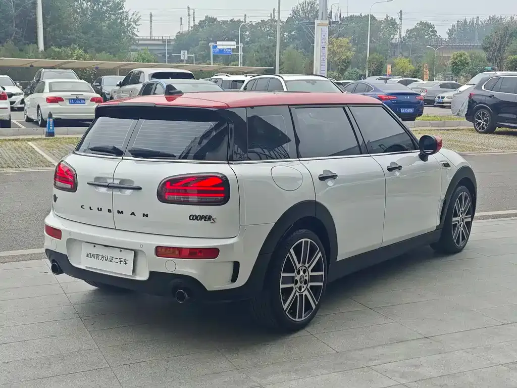 MINI Clubman — фото 9