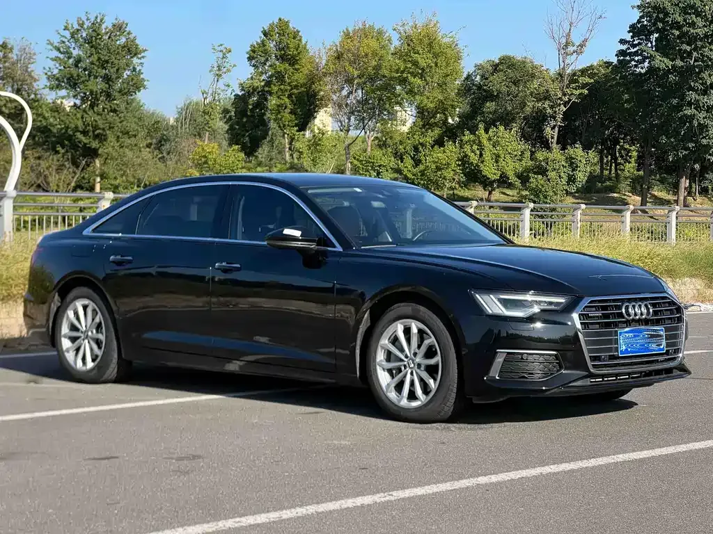 Audi A6L — фото 9