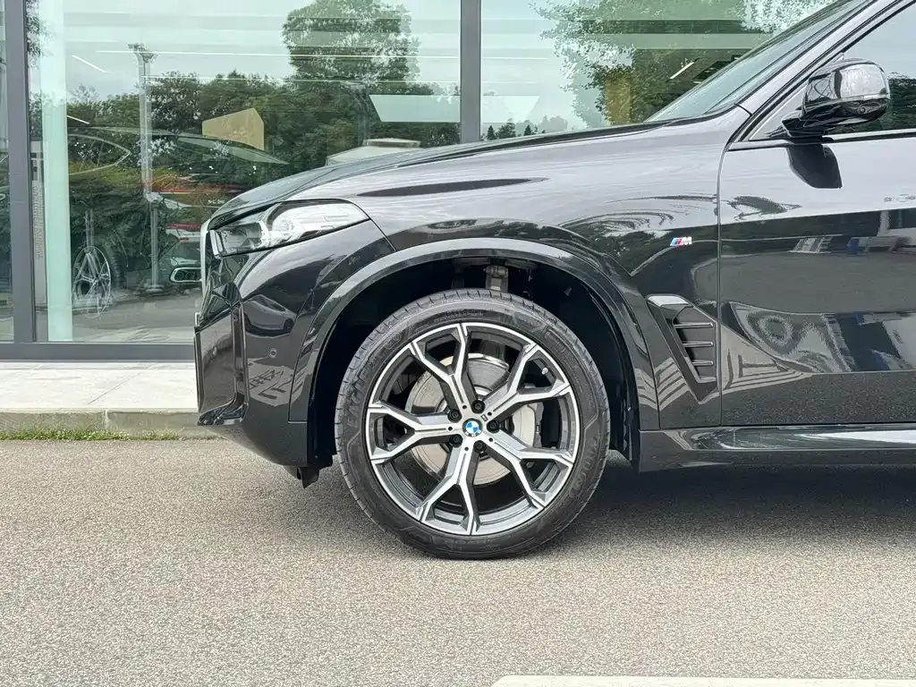 BMW X5 — фото 2
