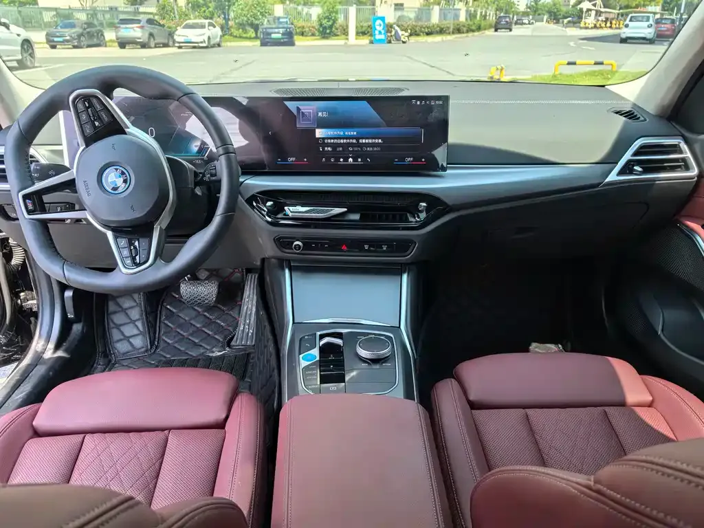 BMW i3 — фото 7
