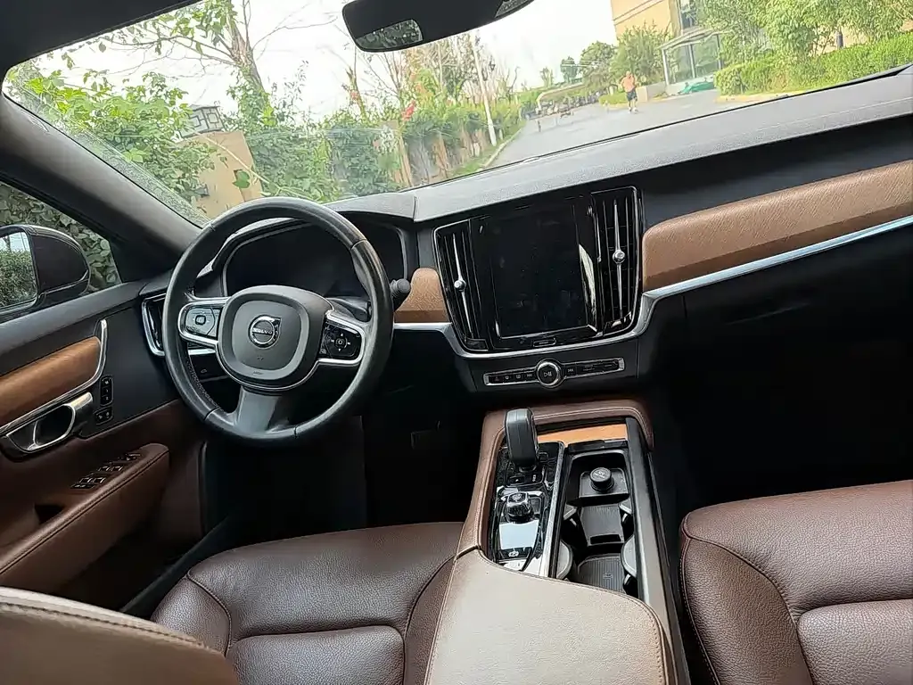 Volvo S90 — фото 6