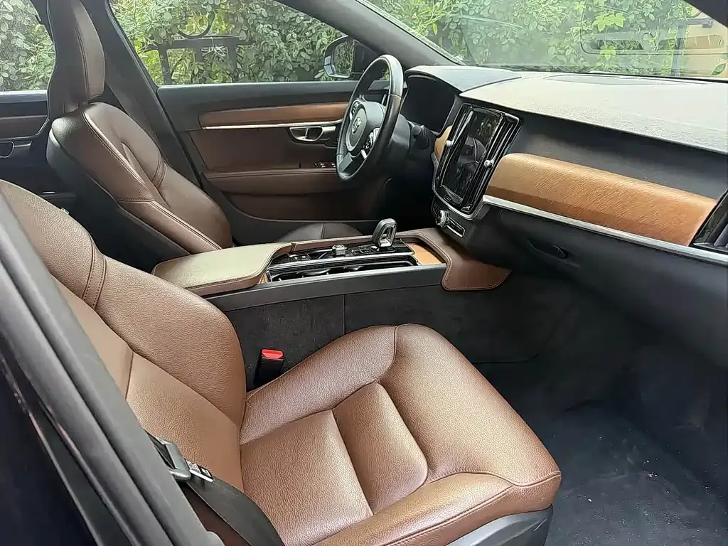 Volvo S90 — фото 4