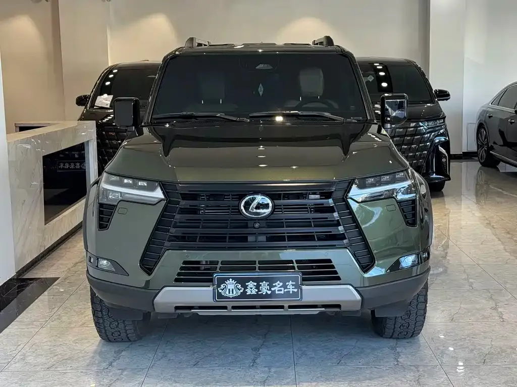 Lexus GX — фото 10