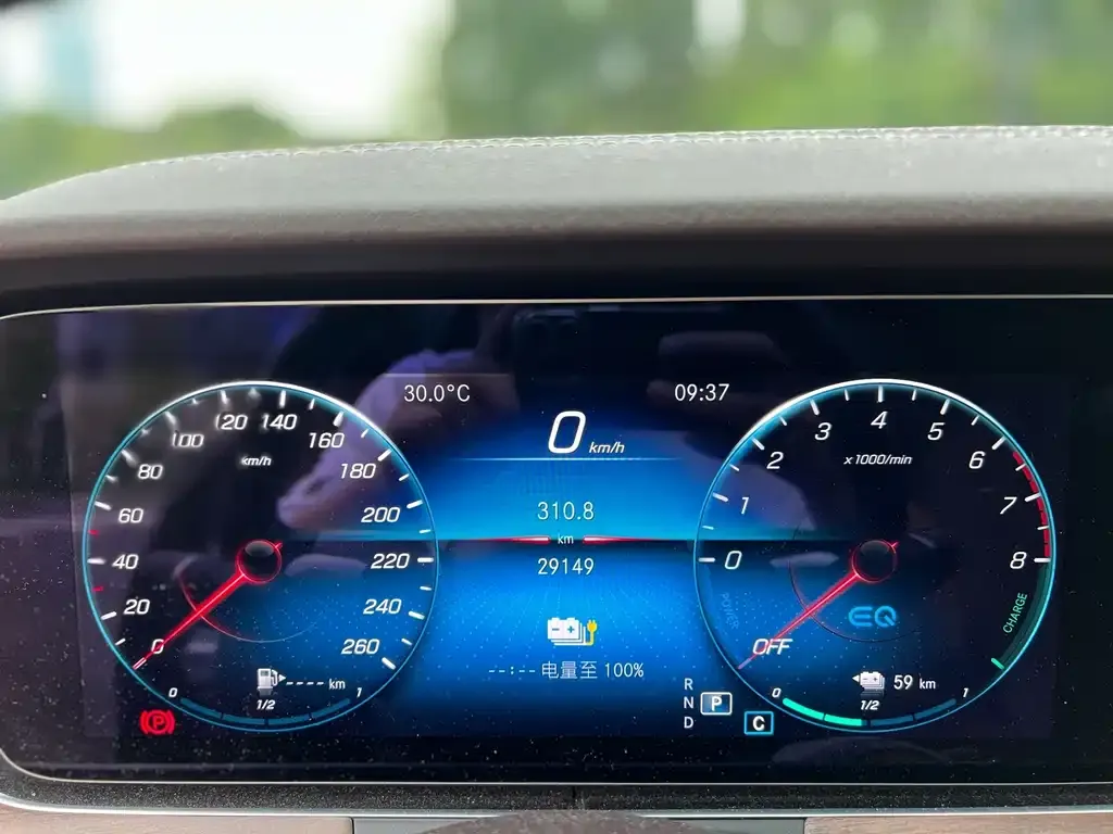 Mercedes-Benz E-Class New Energy — фото 10