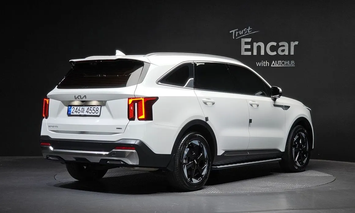 Kia Sorento — фото 5
