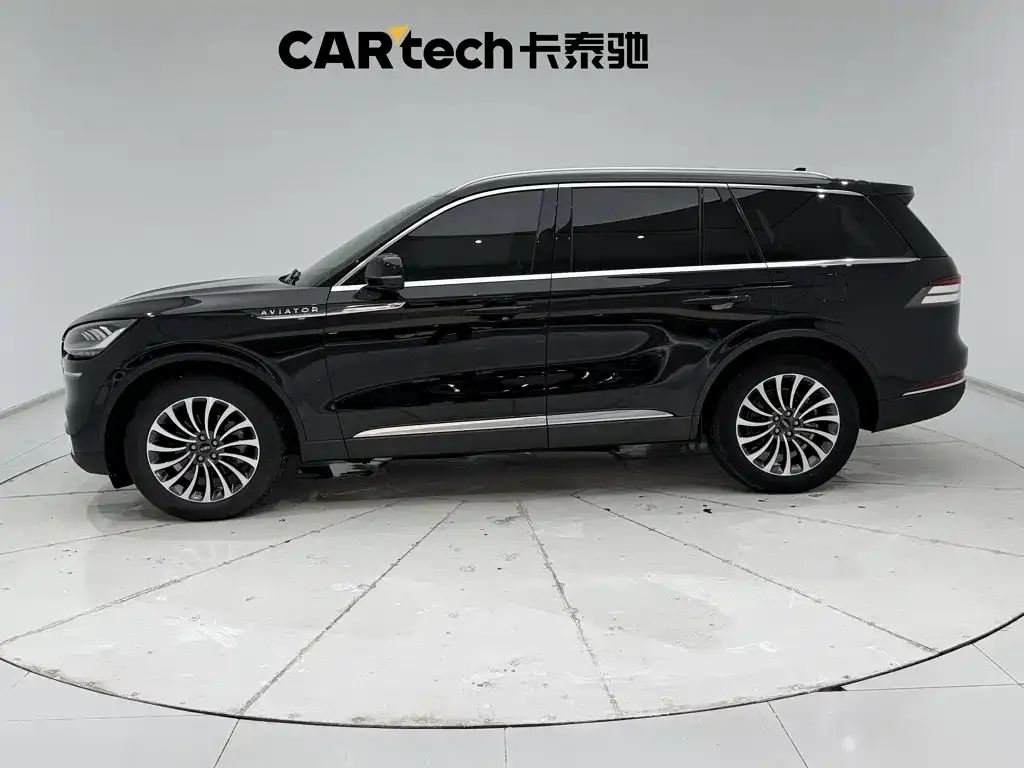 Lincoln Aviator — фото 9