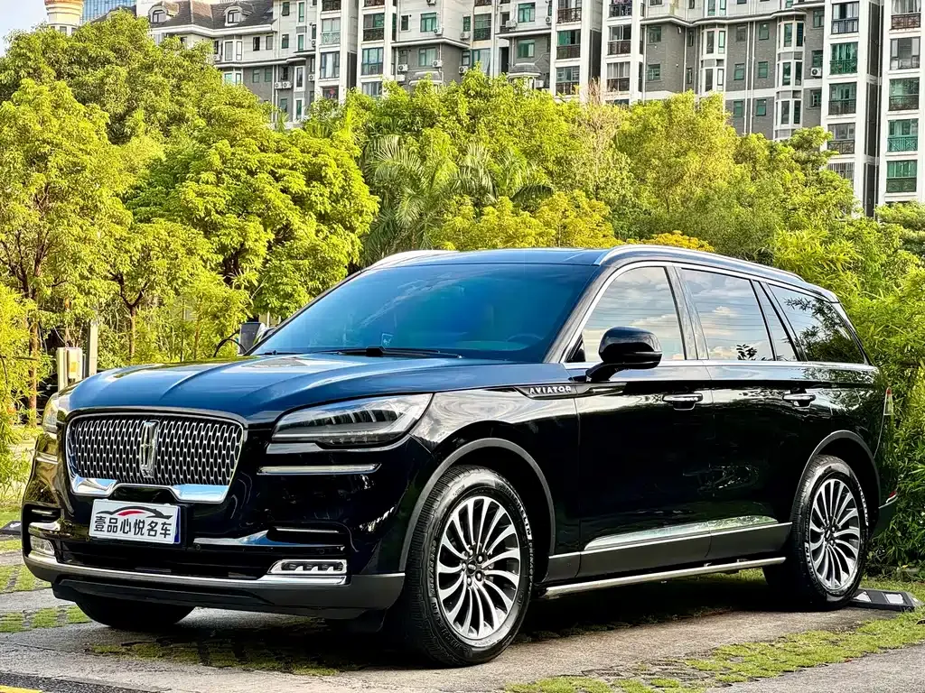 Lincoln Aviator — фото 1