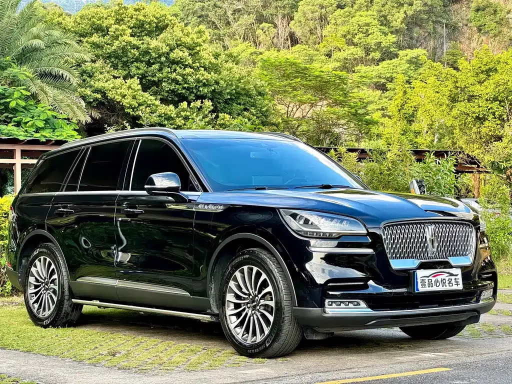 Lincoln Aviator — фото 7