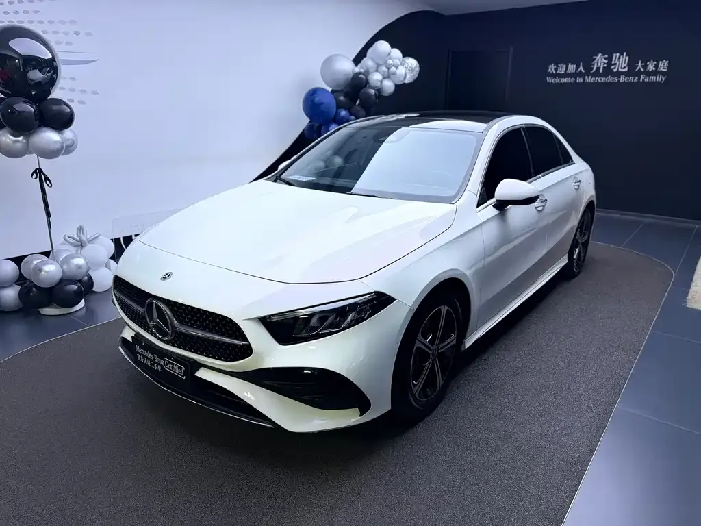 Mercedes-Benz A-Class — фото 1