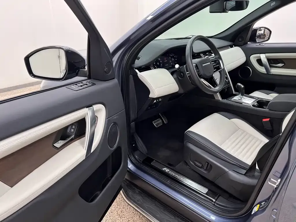 Land Rover Discovery Sport — фото 10