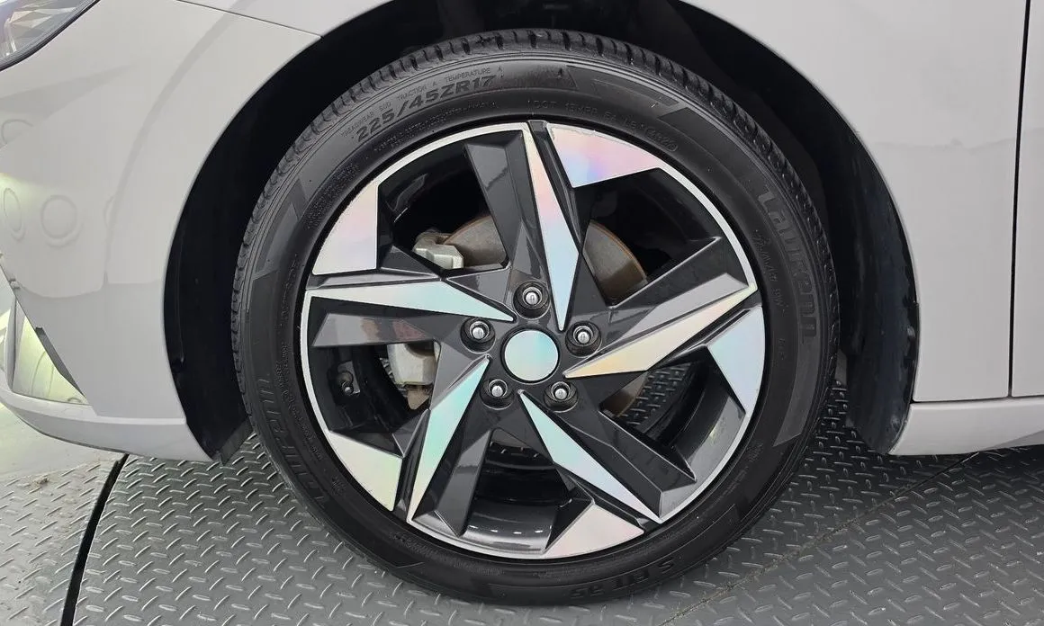 Hyundai AVANTE — фото 8