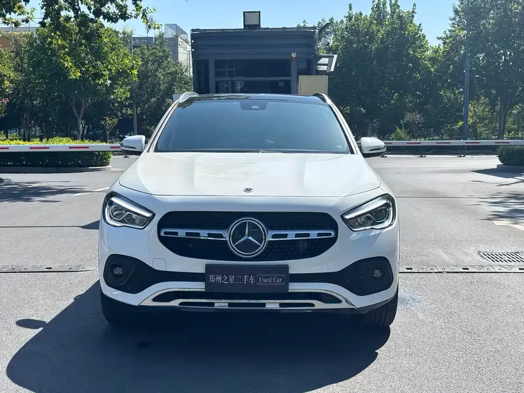 Mercedes-Benz GLA — фото 10