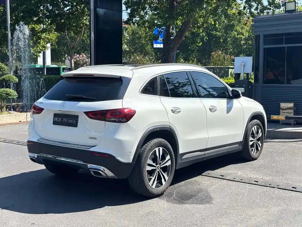 Mercedes-Benz GLA — фото 8