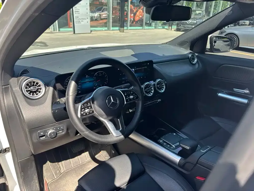 Mercedes-Benz GLA — фото 5